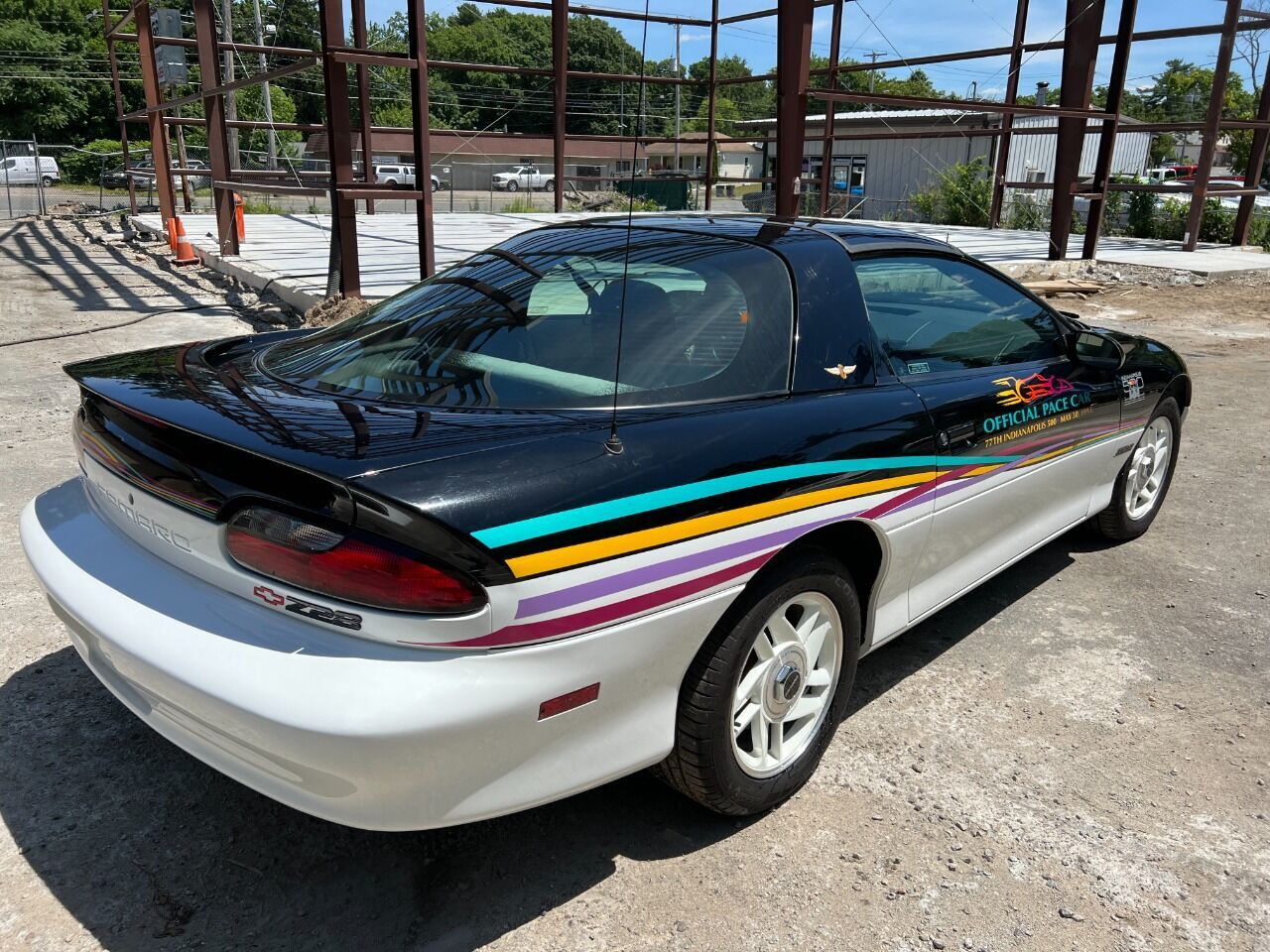 Chevrolet-Camaro-1993-Hatchback-4