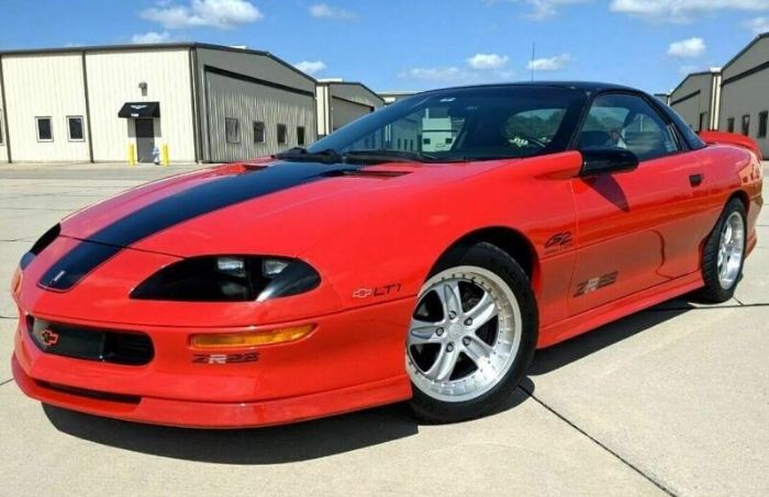 Chevrolet-Camaro-1993-Red-Gray-8