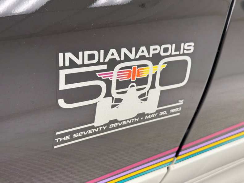 Chevrolet-Camaro-1993-White-and-black-Black-ampamp-White-13