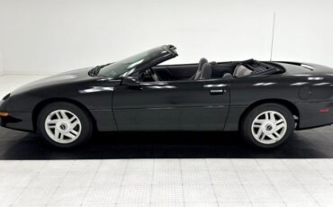 Chevrolet-Camaro-1994-Black-Black-2