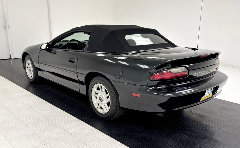 Chevrolet-Camaro-1994-Black-Black-3