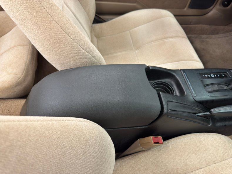 Chevrolet-Camaro-1994-Polo-II-Green-Metall-Tan-17