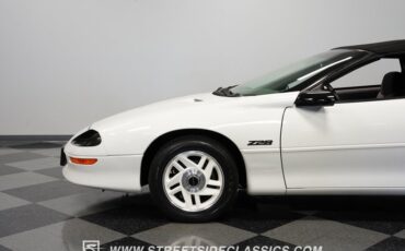 Chevrolet-Camaro-1994-White-Gray-14