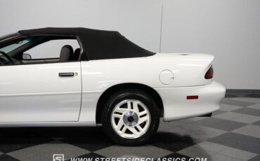 Chevrolet-Camaro-1994-White-Gray-15