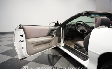 Chevrolet-Camaro-1994-White-Gray-20