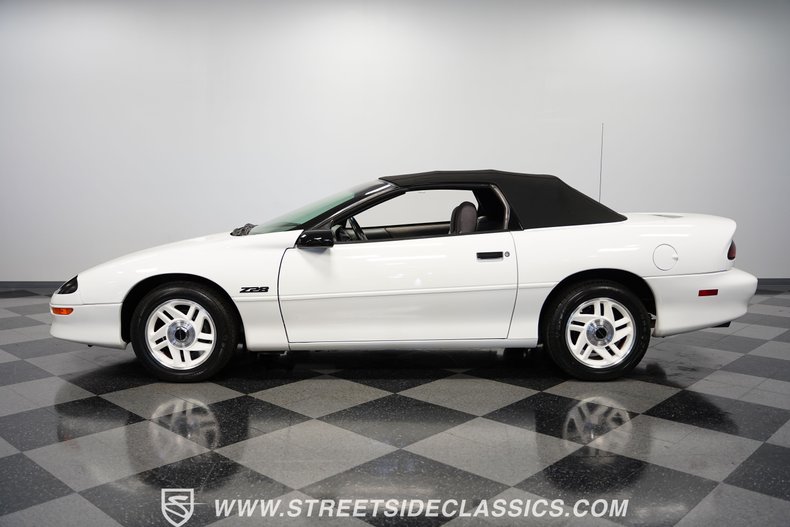 Chevrolet-Camaro-1994-White-Gray-32