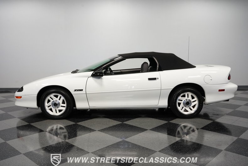 Chevrolet-Camaro-1994-White-Gray-37