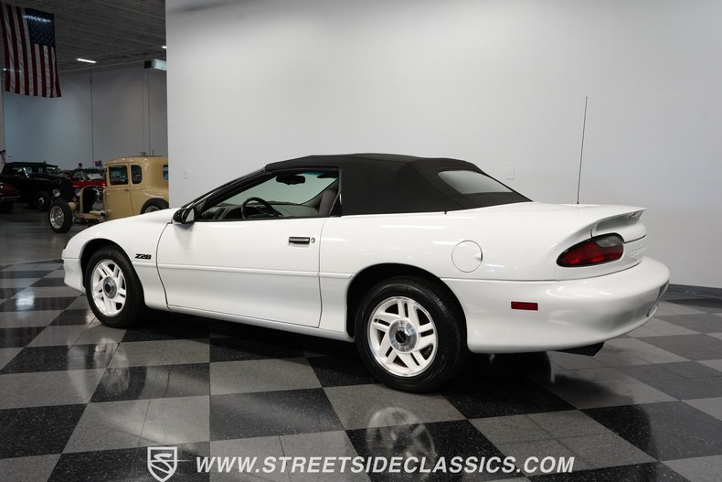 Chevrolet-Camaro-1994-White-Gray-38