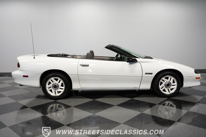 Chevrolet-Camaro-1994-White-Gray-5