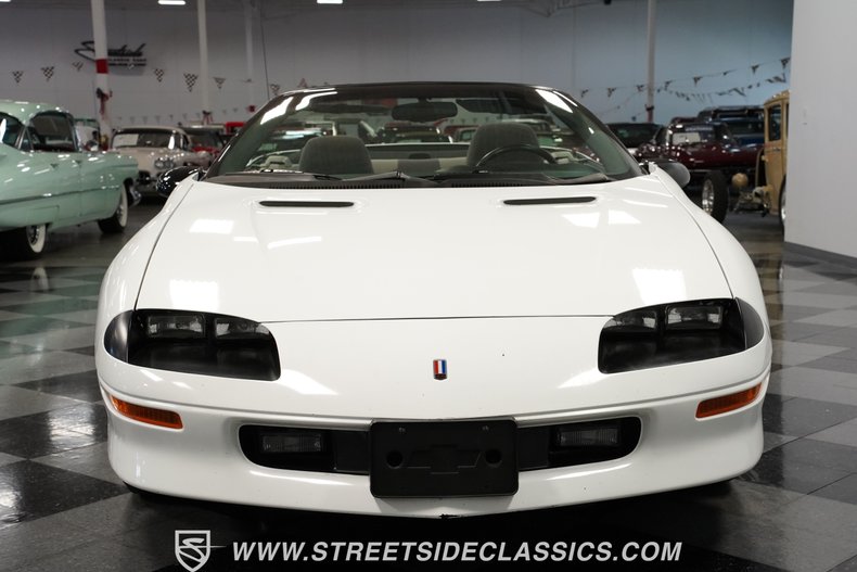 Chevrolet-Camaro-1994-White-Gray-8