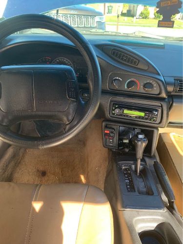 Chevrolet-Camaro-1995-Green-Brown-7