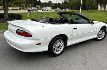 Chevrolet-Camaro-1995-White-BlackGray-6