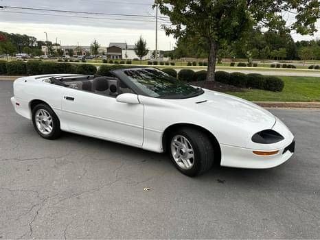 Chevrolet-Camaro-1995-White-BlackGray-9