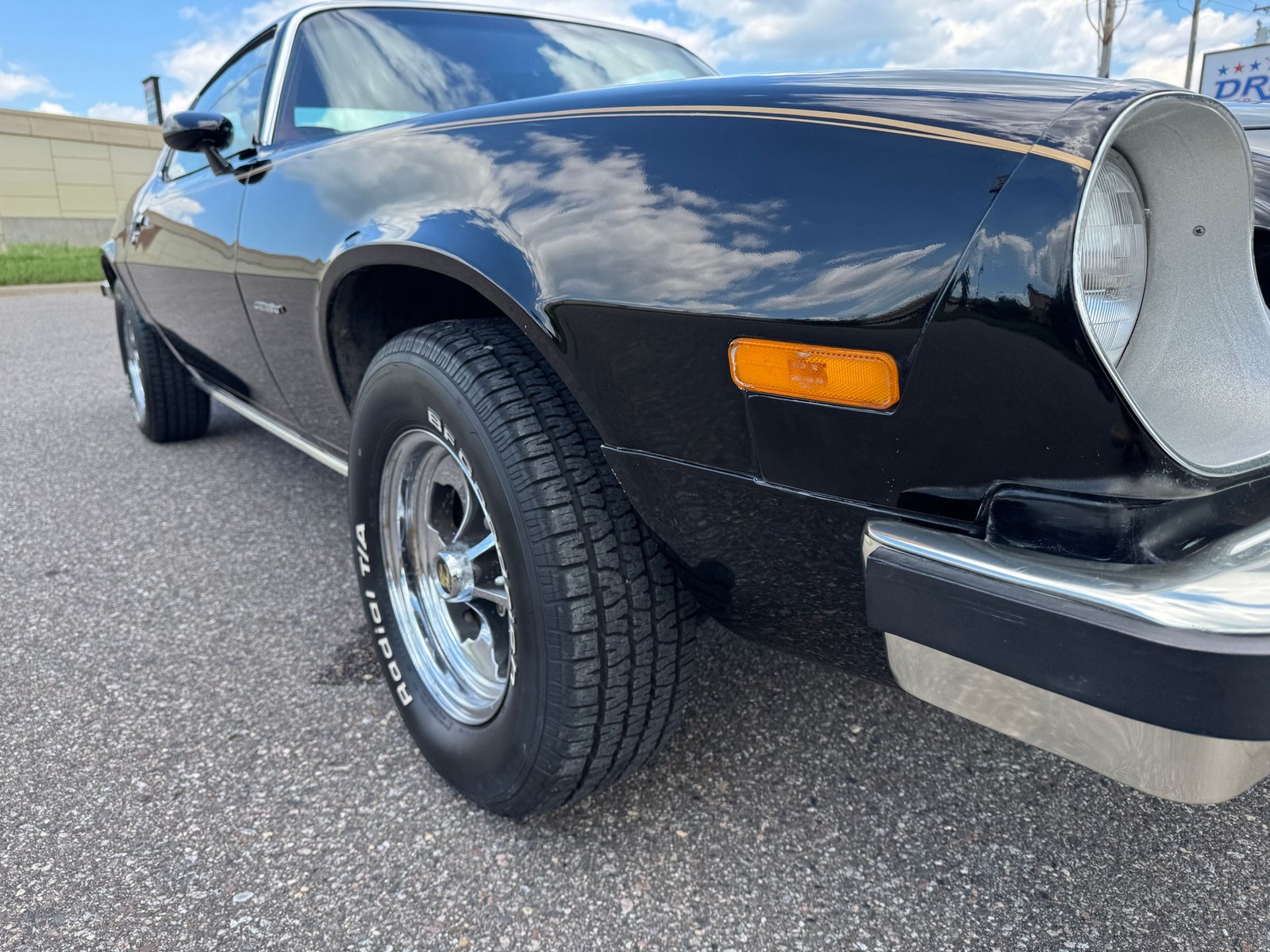 Chevrolet-Camaro-4-Speed-1977-23