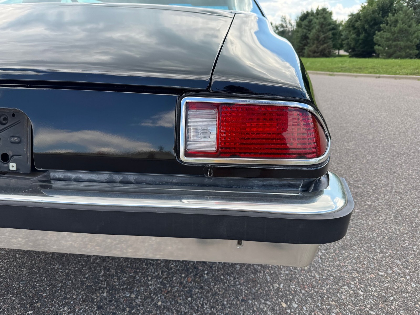 Chevrolet-Camaro-4-Speed-1977-36