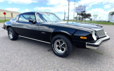 Chevrolet-Camaro-4-Speed-1977