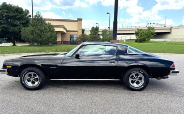 Chevrolet-Camaro-4-Speed-1977-6
