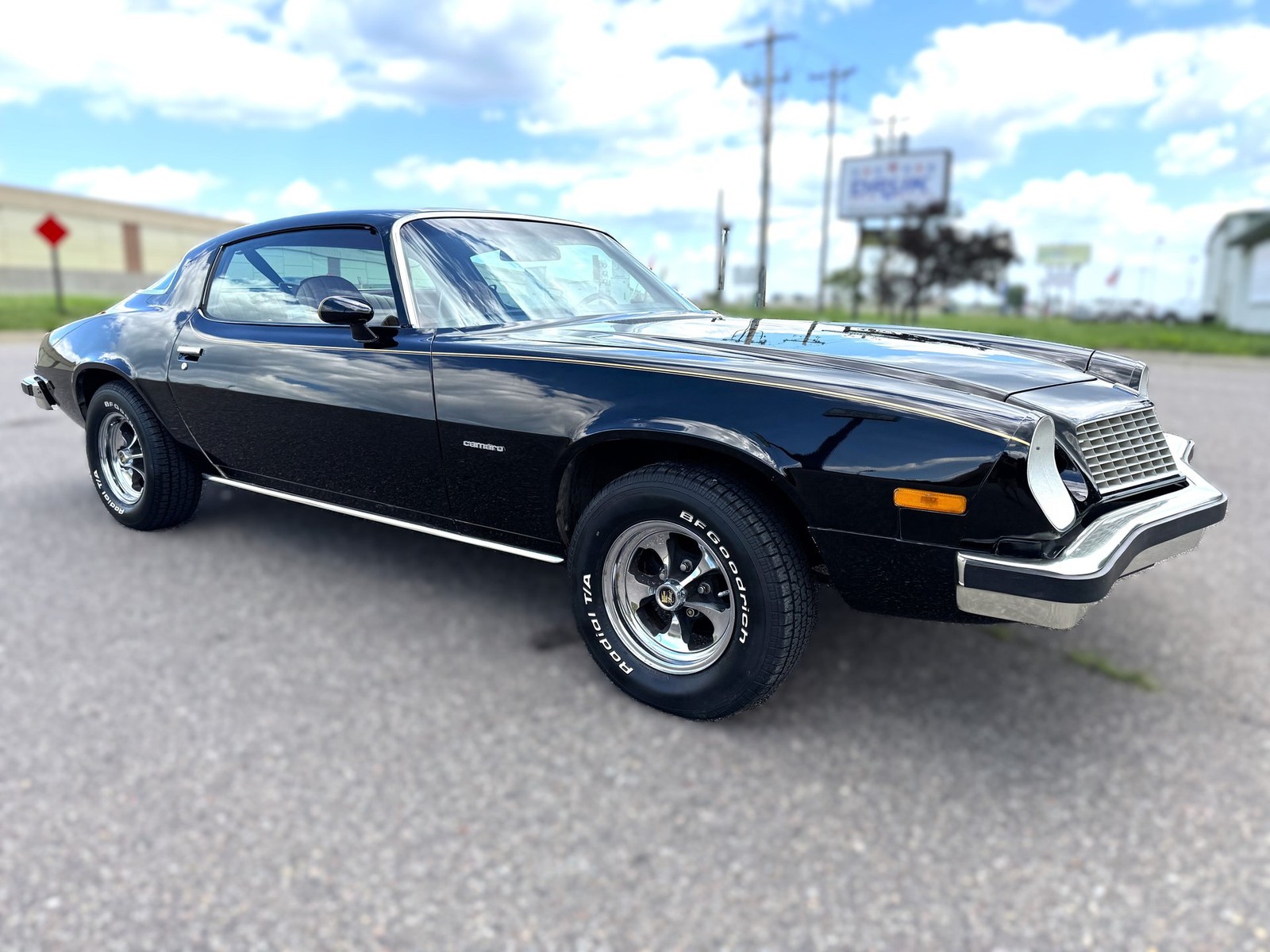 Chevrolet-Camaro-4-Speed-1977