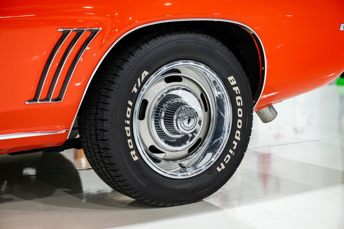 Chevrolet-Camaro-COPO-427-Tribute-1969-30