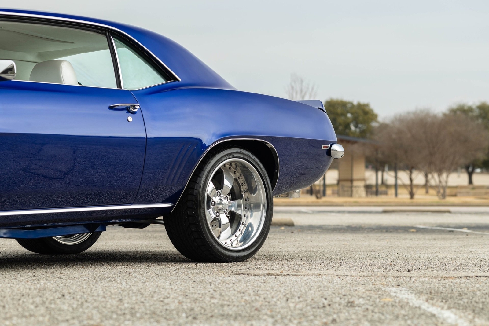 Chevrolet-Camaro-LS9-Restomod-1969-2D-Coupe-24