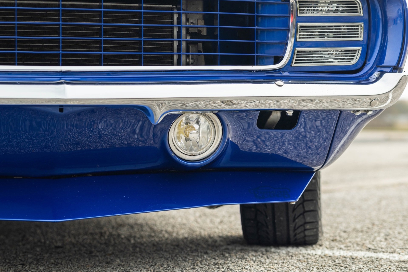 Chevrolet-Camaro-LS9-Restomod-1969-2D-Coupe-26