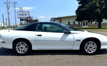 Chevrolet-Camaro-Z28-1994-Hatchback-1