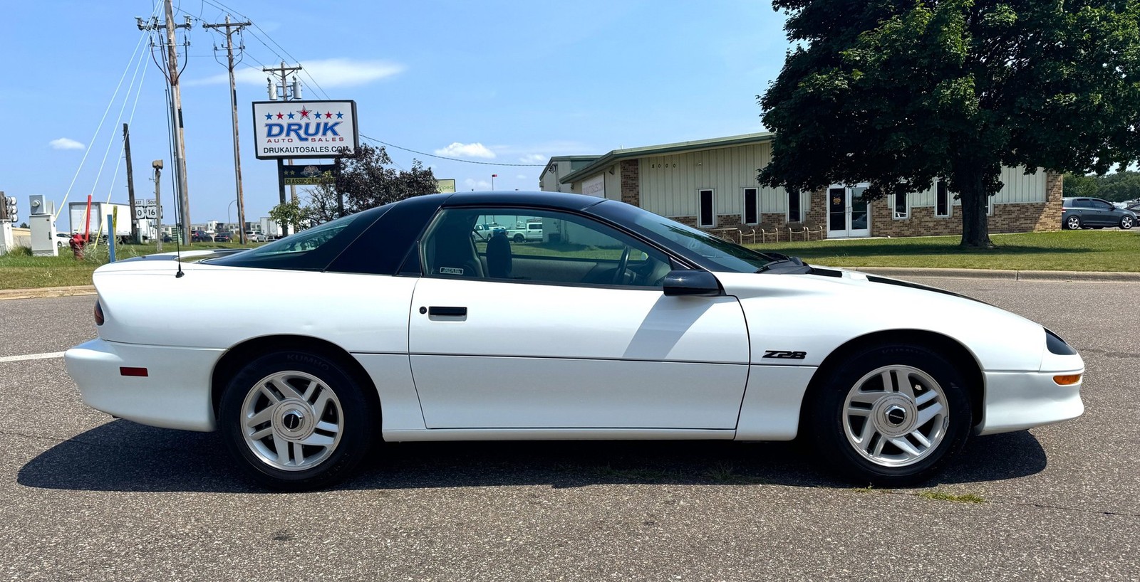 Chevrolet-Camaro-Z28-1994-Hatchback-1