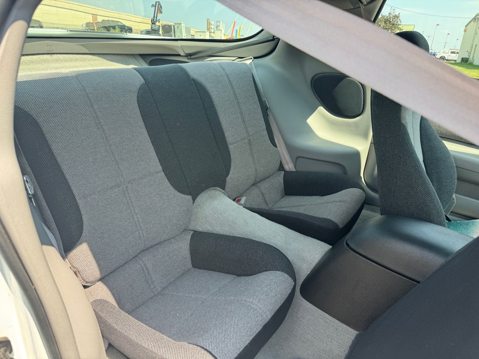 Chevrolet-Camaro-Z28-1994-Hatchback-13