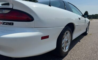 Chevrolet-Camaro-Z28-1994-Hatchback-27