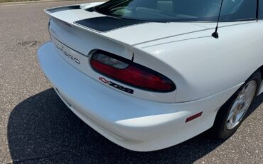Chevrolet-Camaro-Z28-1994-Hatchback-28