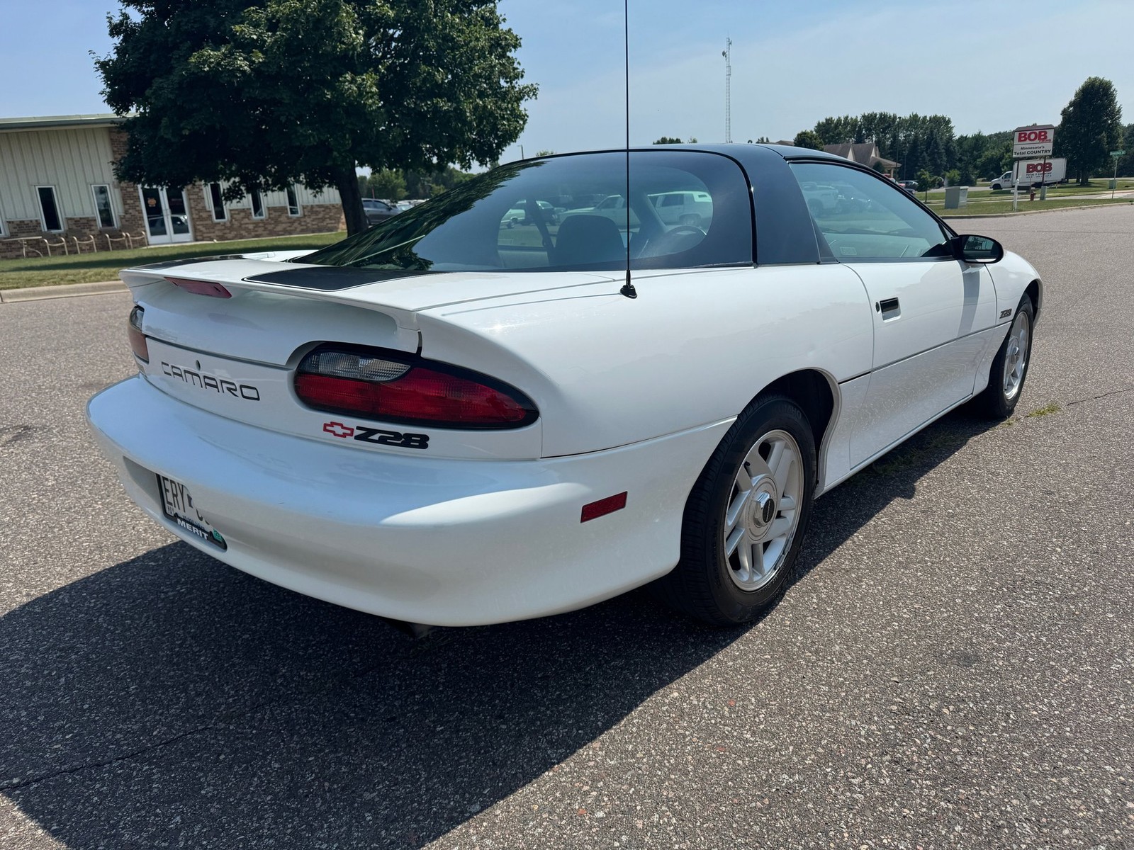 Chevrolet-Camaro-Z28-1994-Hatchback-3