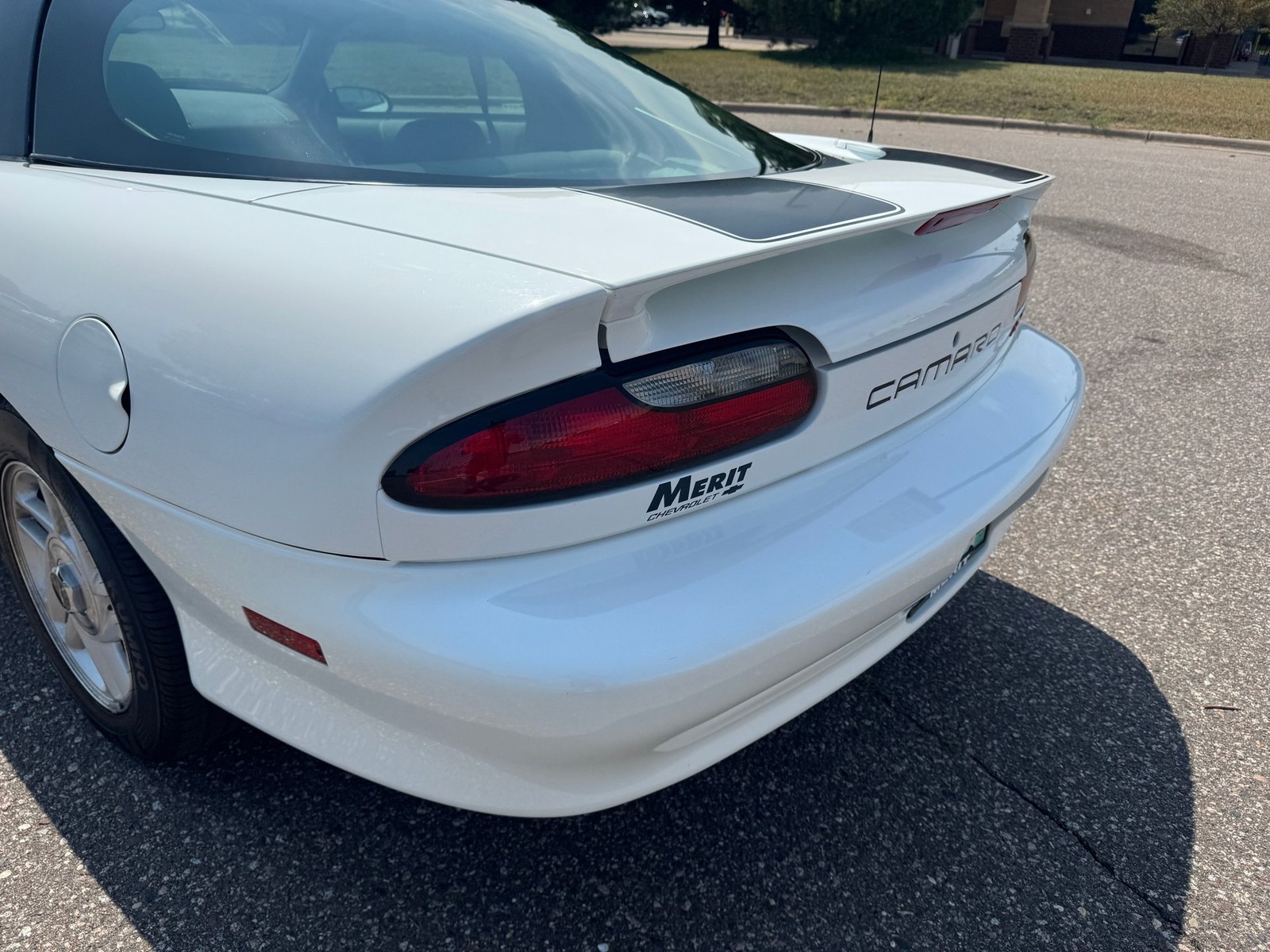 Chevrolet-Camaro-Z28-1994-Hatchback-32