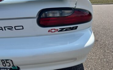 Chevrolet-Camaro-Z28-1994-Hatchback-36