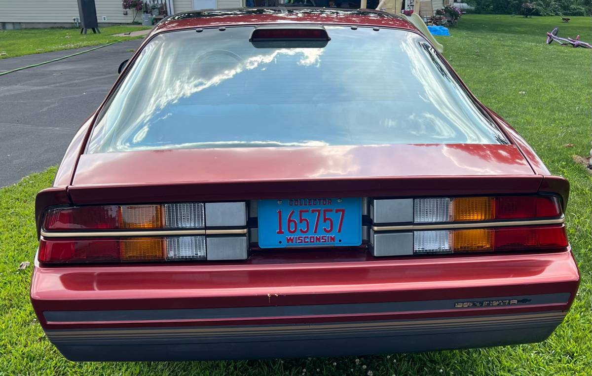 Chevrolet-Camaro-berlinetta-1986-red-4