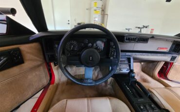 Chevrolet-Camaro-iroc-z-1986-Bright-Red-Saddle-Tan-18