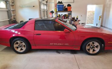 Chevrolet-Camaro-iroc-z-1986-Bright-Red-Saddle-Tan-7