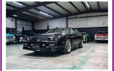 Chevrolet-Camaro-iroc-z-1987-black