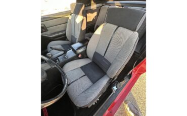Chevrolet-Camaro-iroc-z-1988-Red-Gray-and-Black-11