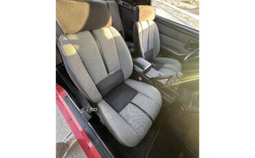Chevrolet-Camaro-iroc-z-1988-Red-Gray-and-Black-17