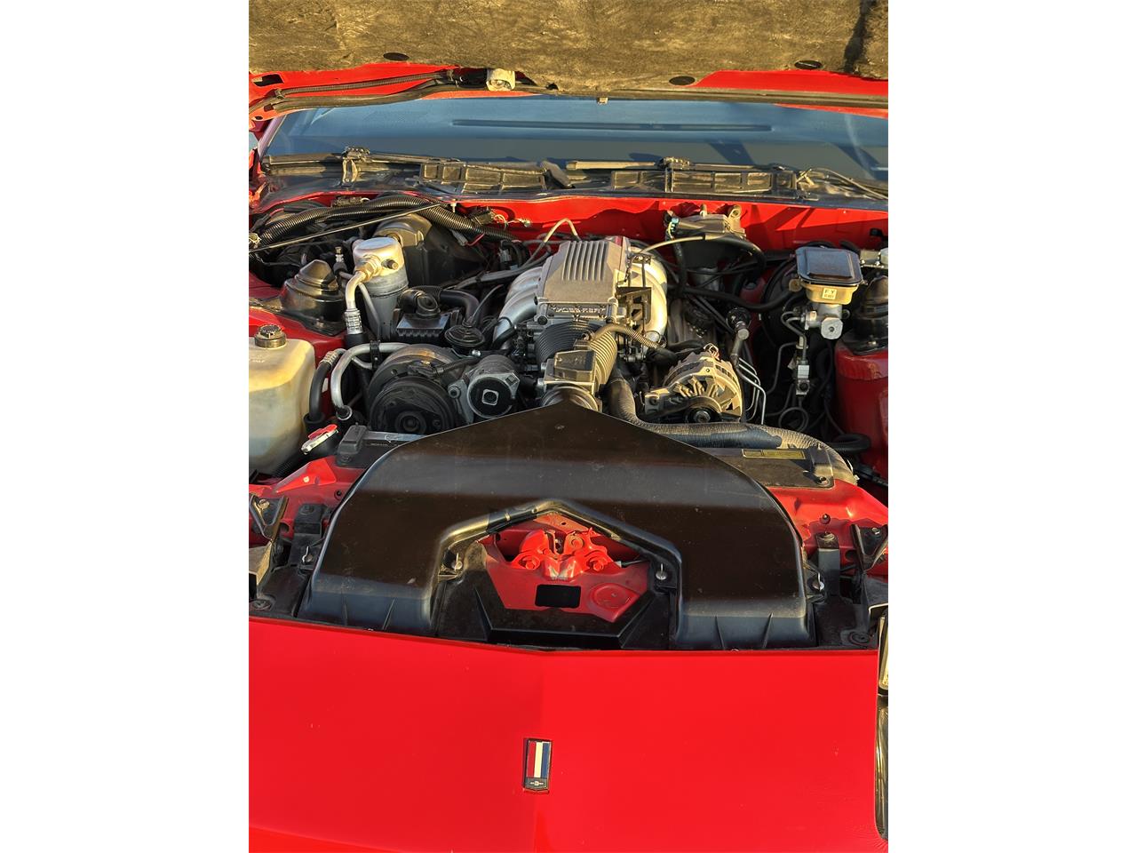 Chevrolet-Camaro-iroc-z-1988-Red-Gray-and-Black-22