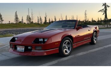 Chevrolet-Camaro-iroc-z-1988-Red-Gray-and-Black-34