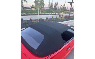 Chevrolet-Camaro-iroc-z-1988-Red-Gray-and-Black-4