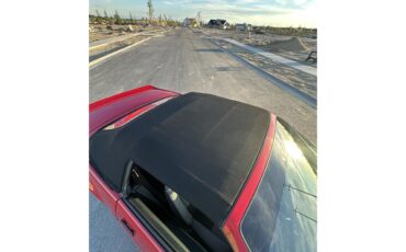 Chevrolet-Camaro-iroc-z-1988-Red-Gray-and-Black-9