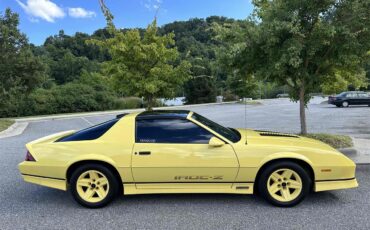 Chevrolet-Camaro-iroc-z28-1986-Yellow-Black-2