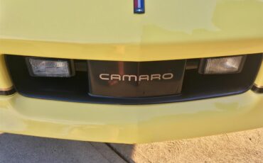 Chevrolet-Camaro-iroc-z28-1986-Yellow-Black-22