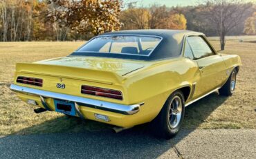 Chevrolet-Camaro-on-1969-yellow-5