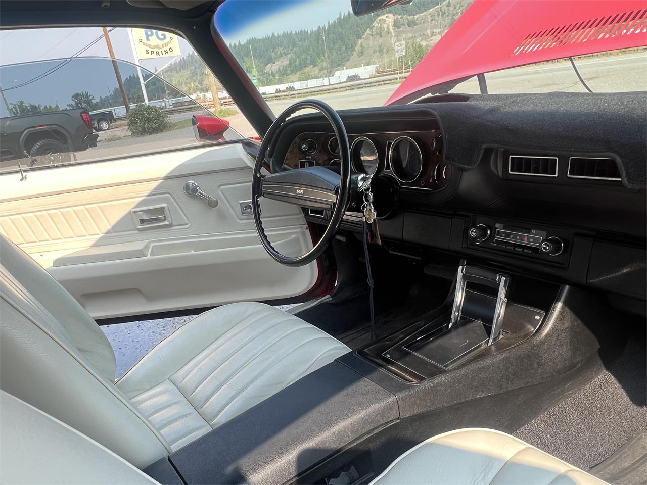 Chevrolet-Camaro-rs-1972-Red-white-vinyl-ro-White-13