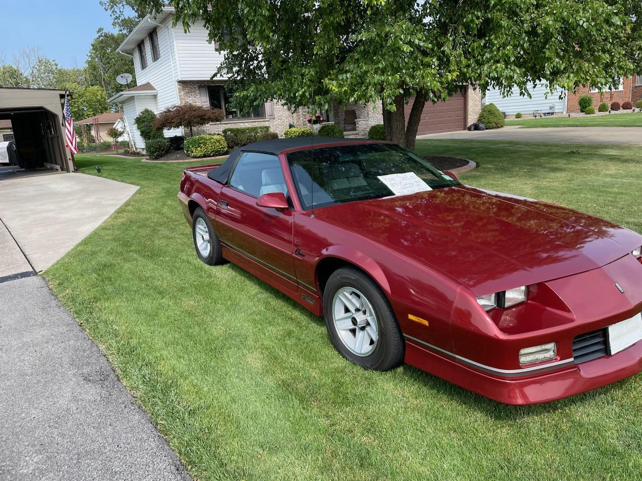 Chevrolet-Camaro-rs-1989-Dark-Red-Gray-1