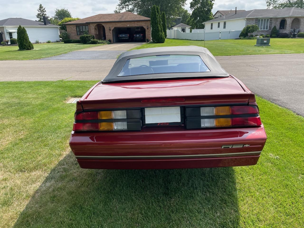 Chevrolet-Camaro-rs-1989-Dark-Red-Gray-4