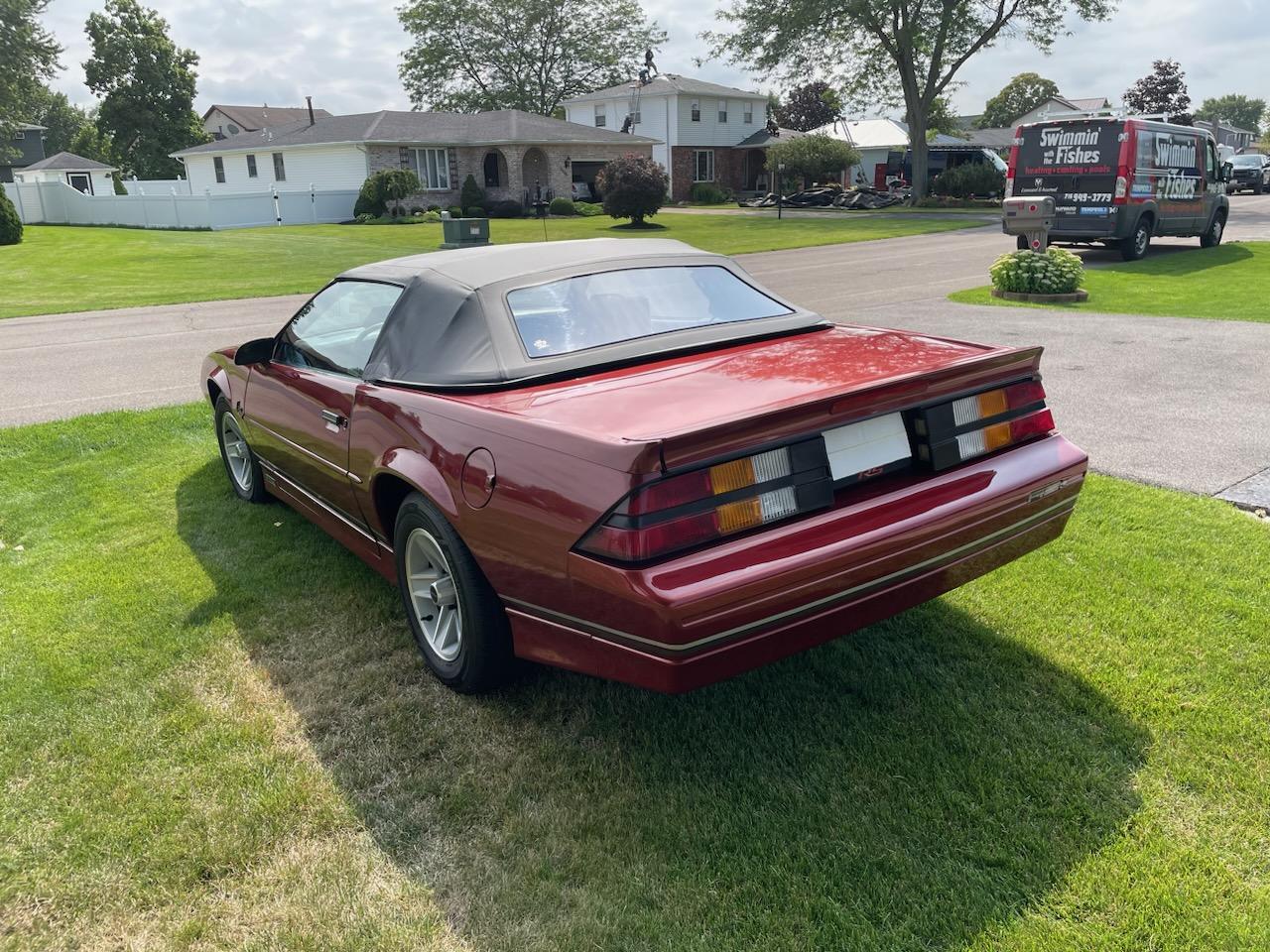 Chevrolet-Camaro-rs-1989-Dark-Red-Gray-5